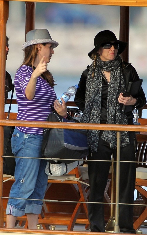 20100728-madonna-looking-for-film-locations-movie-we-villefranche-sur-mer-french-riviera-04.jpg